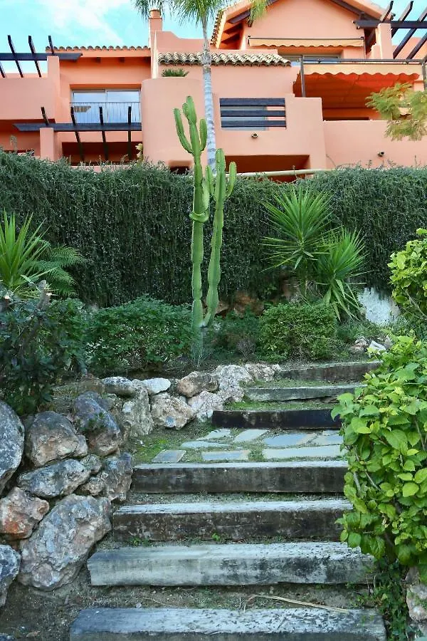 Garden Home Near The Beach エステポナ アパート