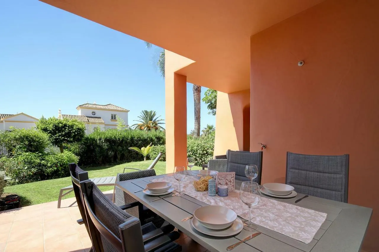 Garden Home Near The Beach Estepona Apartmán